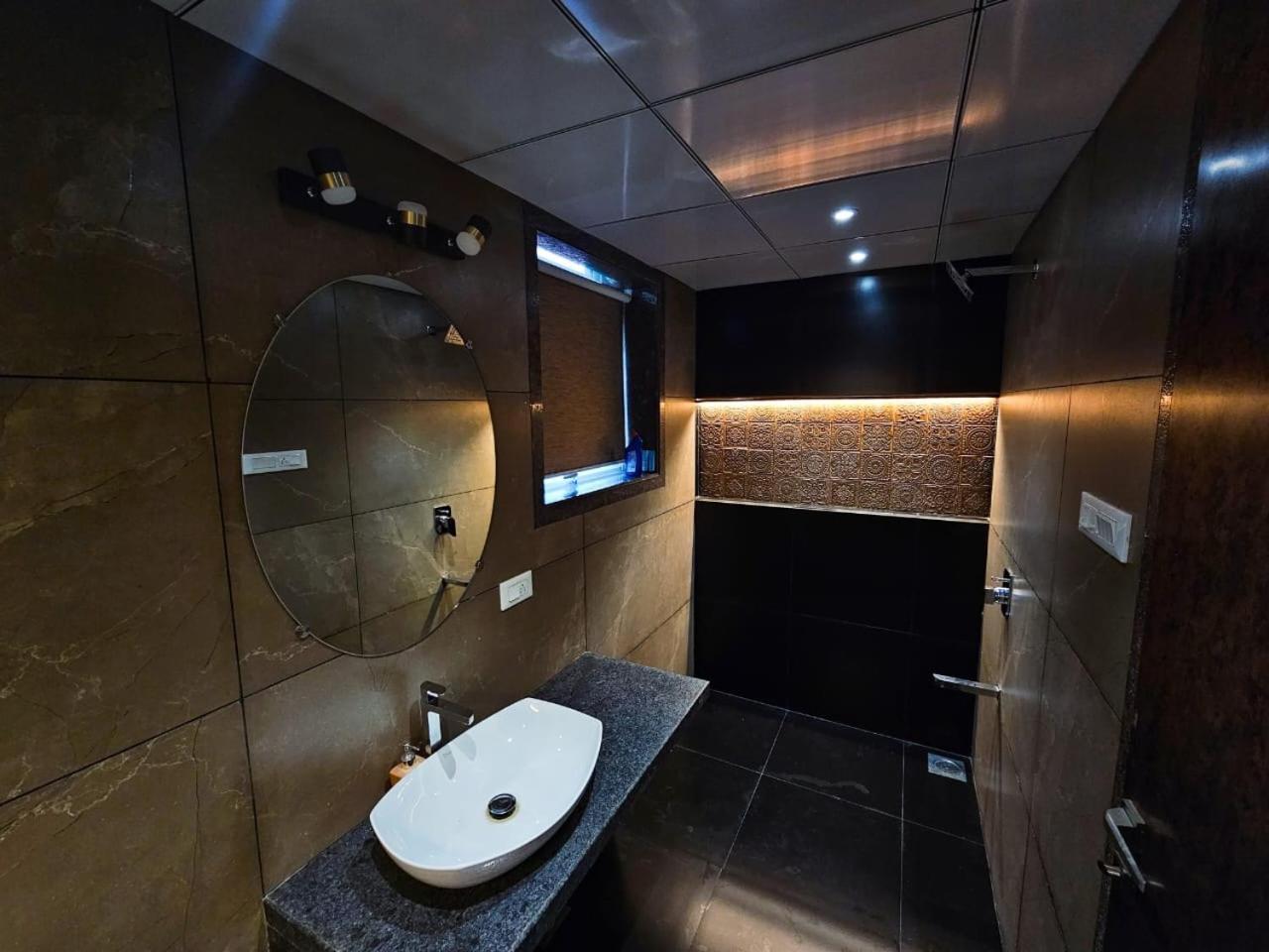 Premium Chalet لونافالا المظهر الخارجي الصورة